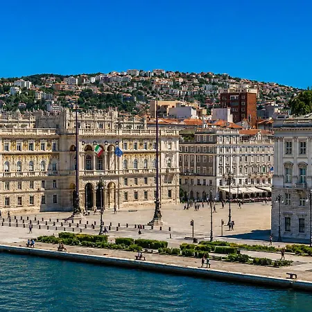 Апартаменты Roseto - Modern Elegance And Relaxation Триест